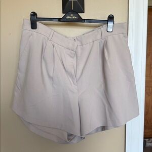 Abercrombie & Fitch Beige Curve Love Sloane Tailored Shorts